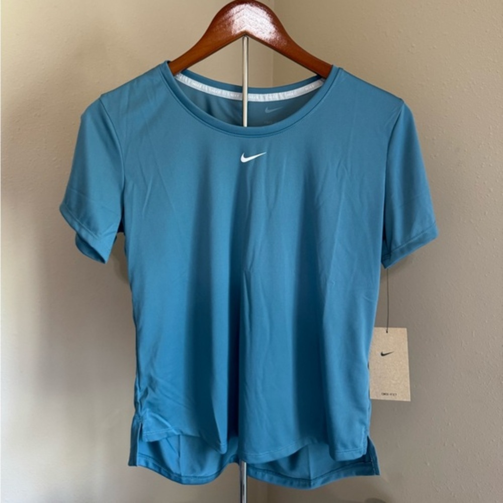 Nike Women's Teal Short Sleeve Tee